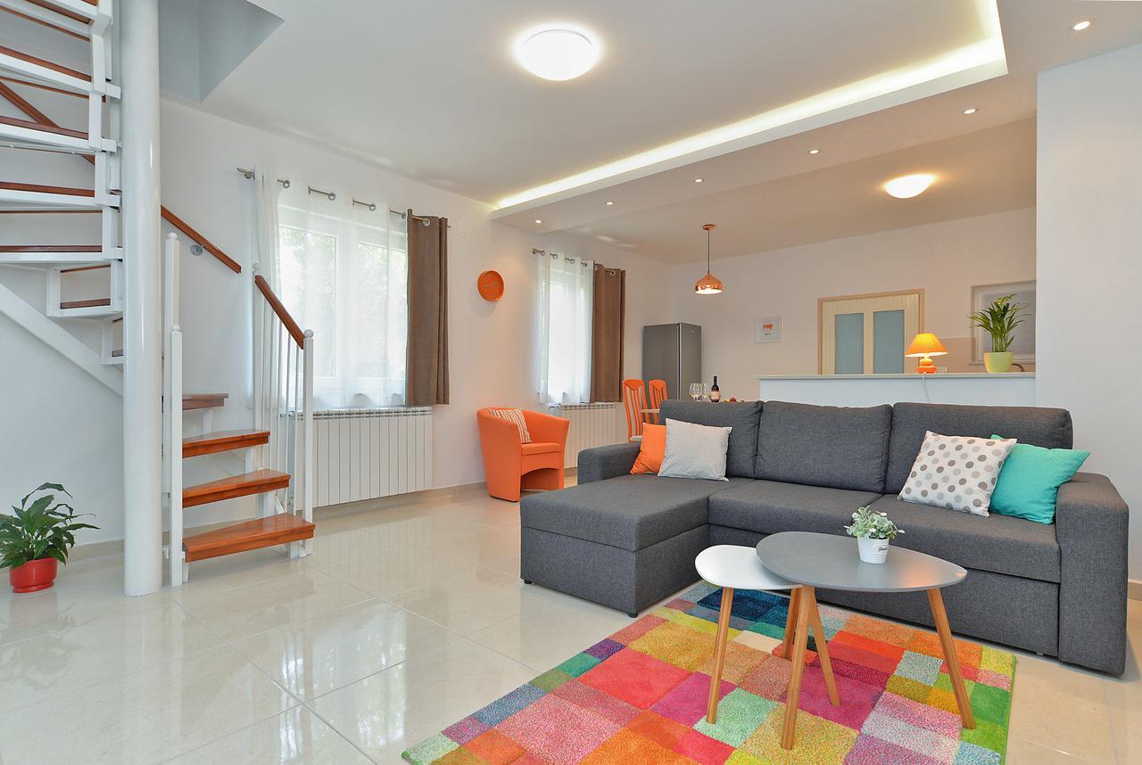 Apartments Olivera 1726 Pula Buitenkant foto